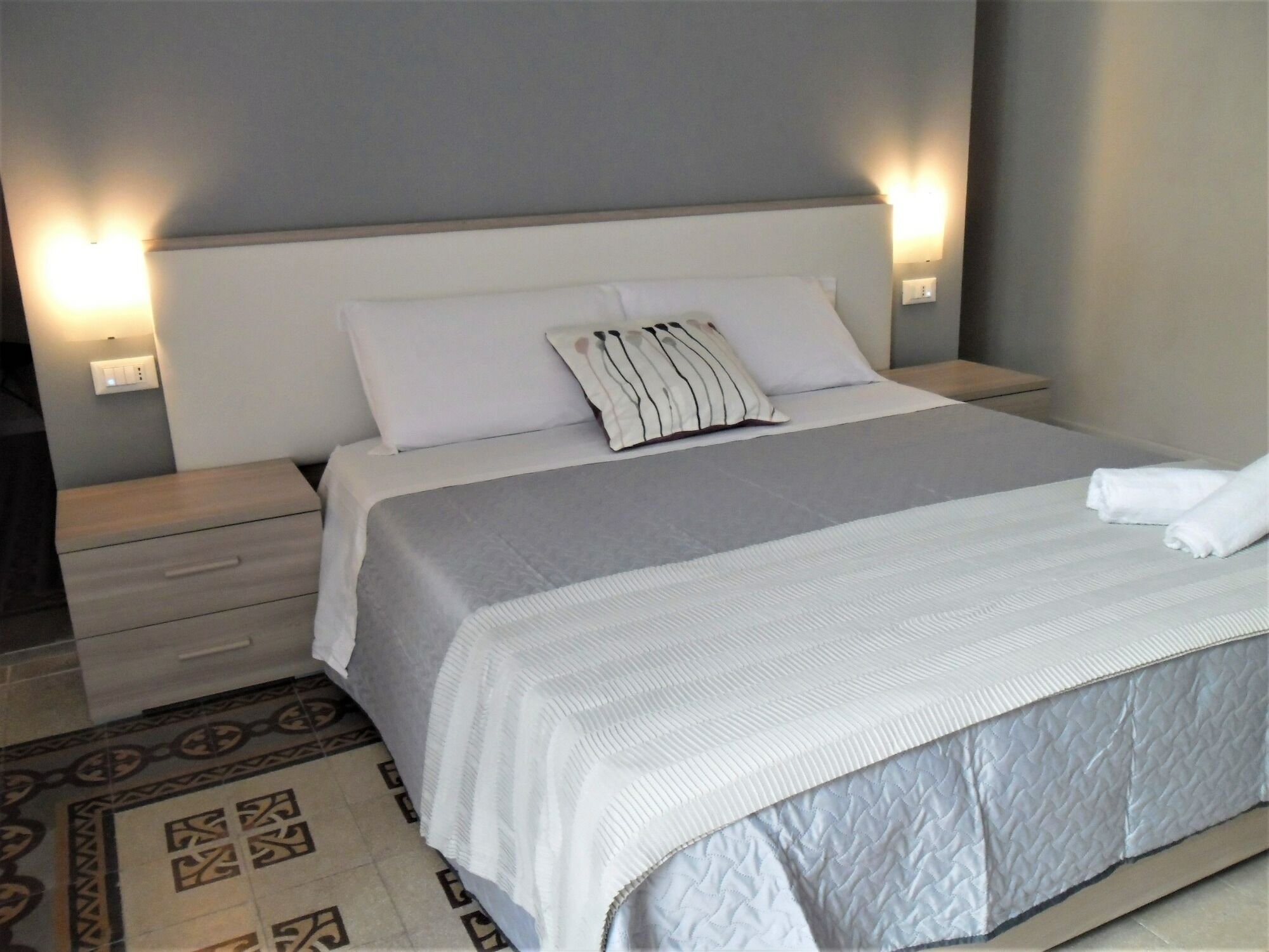 Le Vie Del Centro Hotel Palermo Luaran gambar